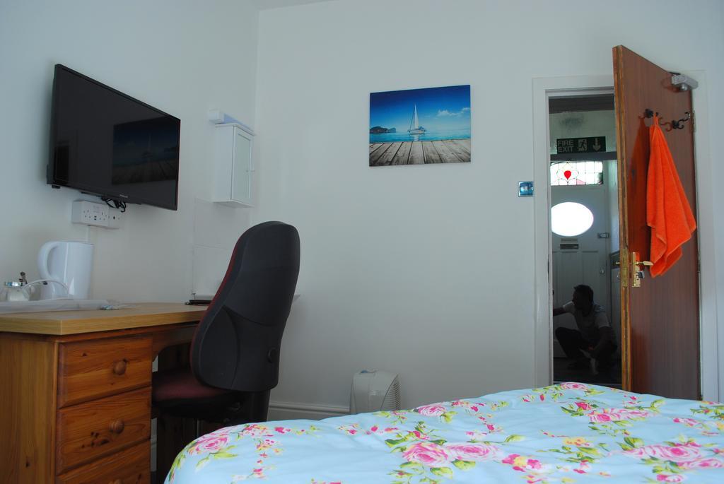 Clift Guest House Бристол Стая снимка